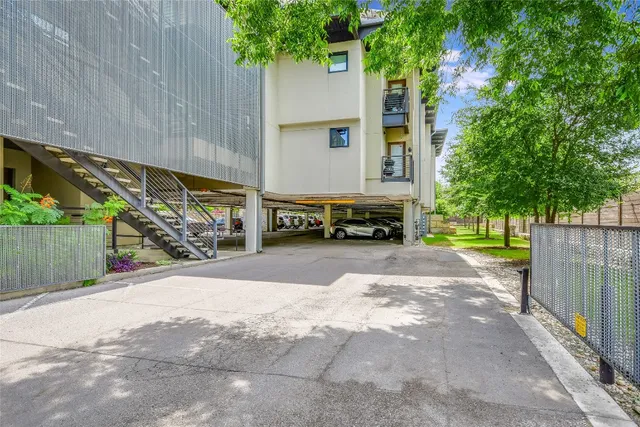 $3,000 | 1603 Enfield Road, Unit 200, Austin, TX 78703