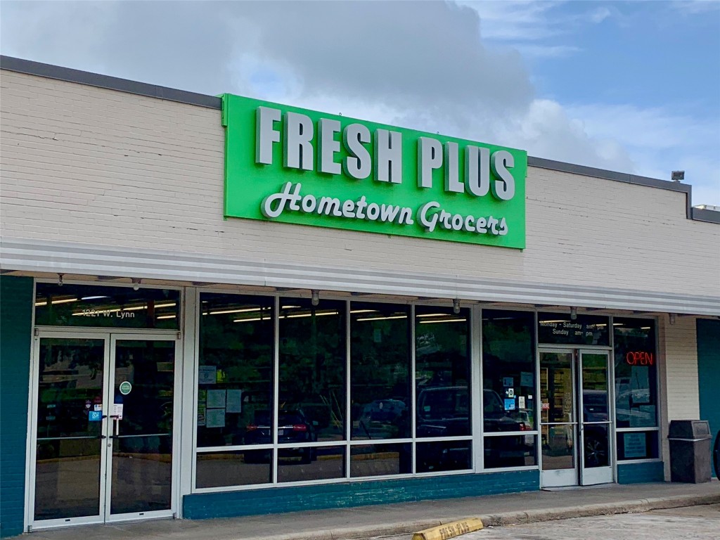 1603 Enfield Road, Unit 200 Austin, TX 78703 - Photo 23 of 26 Area Grocer