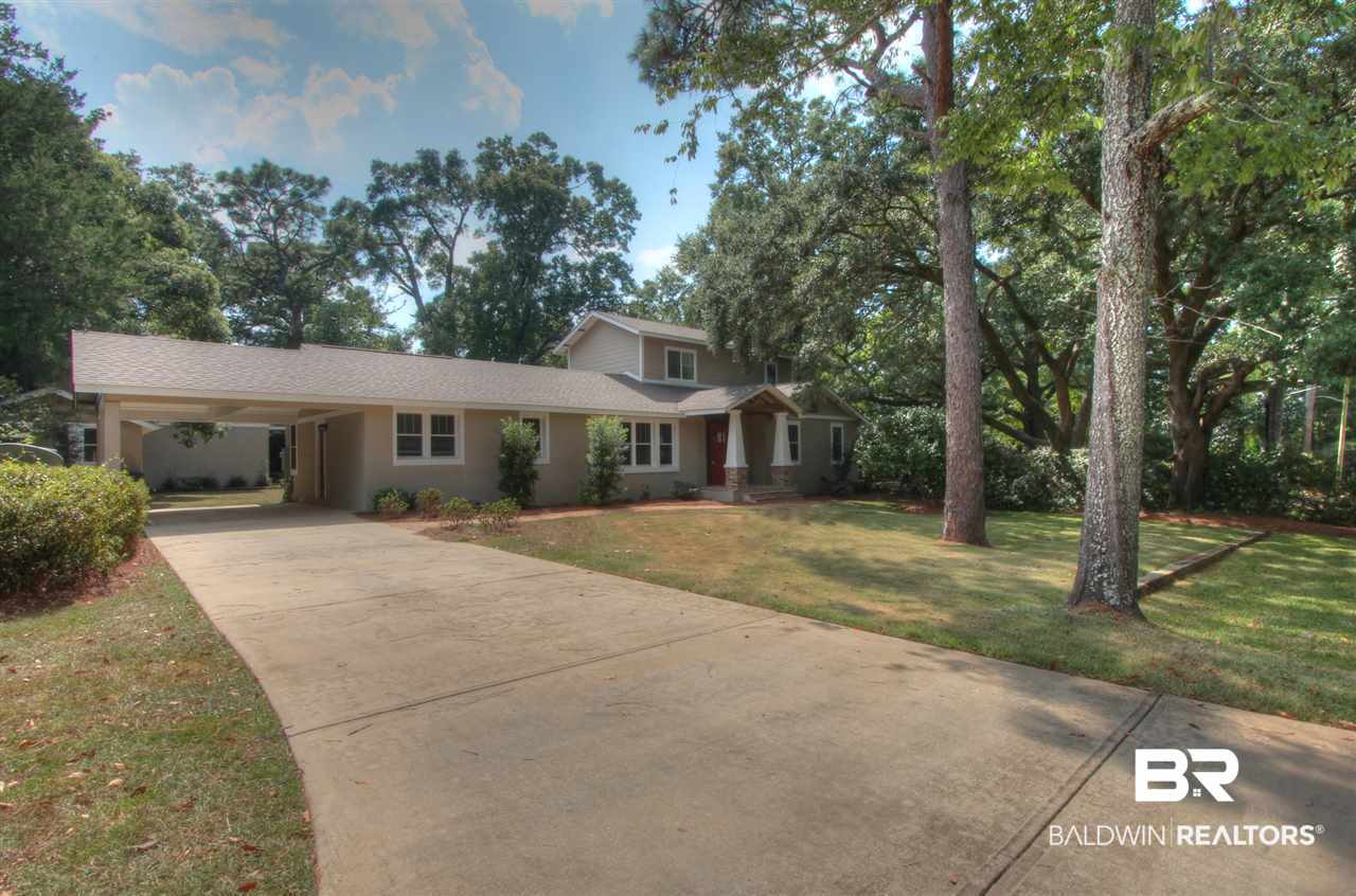 114 Powell Avenue Fairhope, AL 36532 - Photo 2 of 35