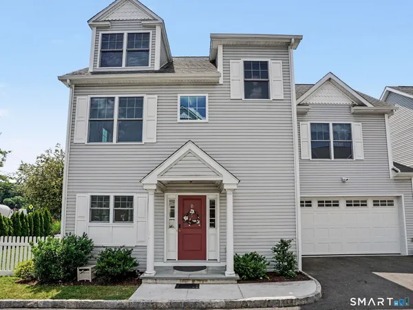 $6,000 | 604 Newfield Avenue, Unit B, Stamford, CT 06905