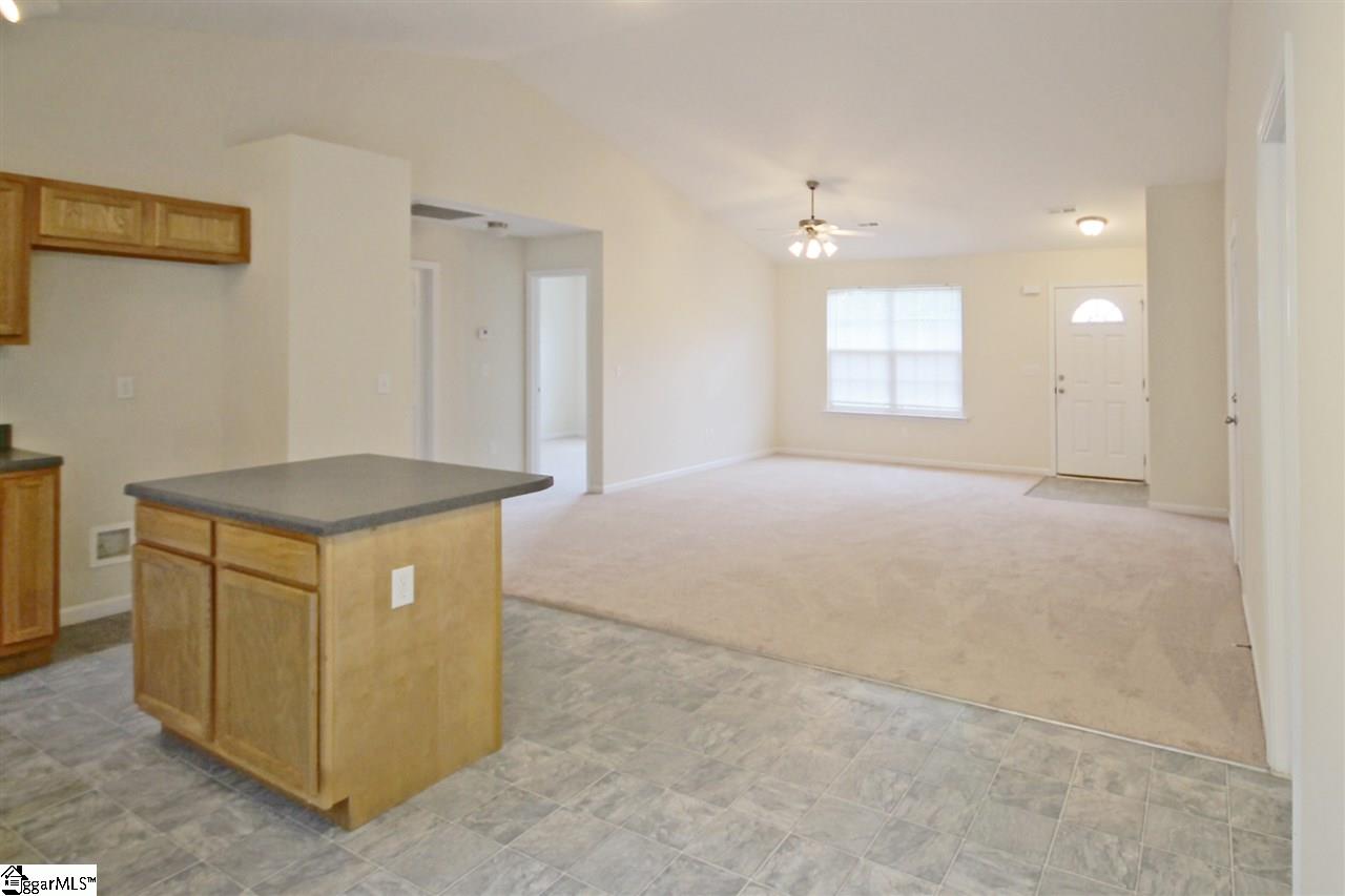 819 Trester Lane Inman, SC 29349 - Photo 7 of 36