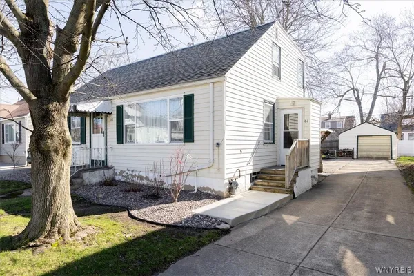 $189,900 | 61 Henley Road, Buffalo, NY 14216