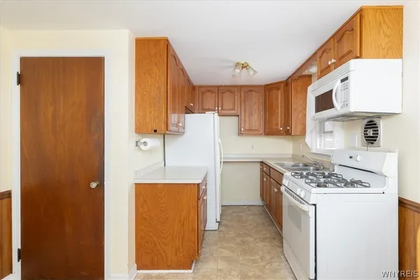 $189,900 | 61 Henley Road, Buffalo, NY 14216