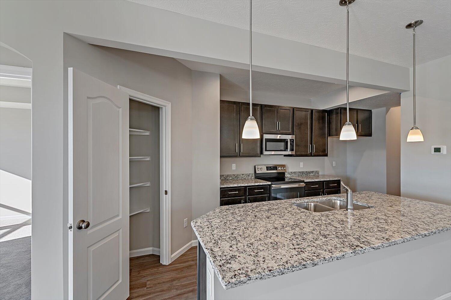 2359 Bella Ridge Covington, KY 41017 - Photo 6 of 30