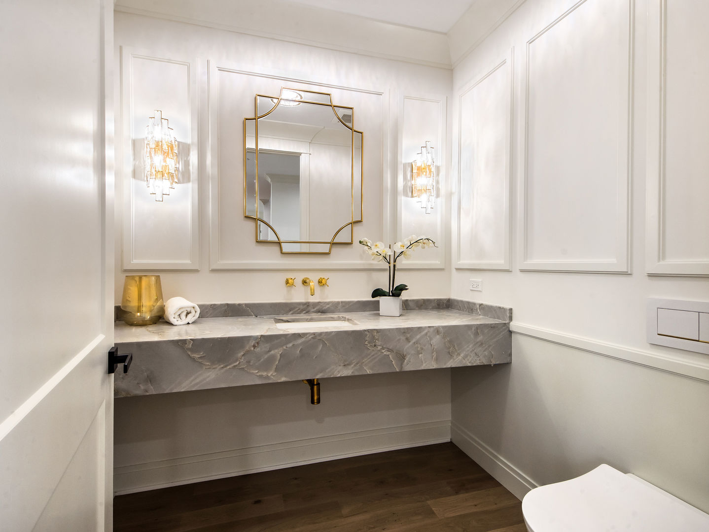 1 Morrison Road Northbrook, IL 60062 - Photo 19 of 58 a bathroom with a sink and a mirror