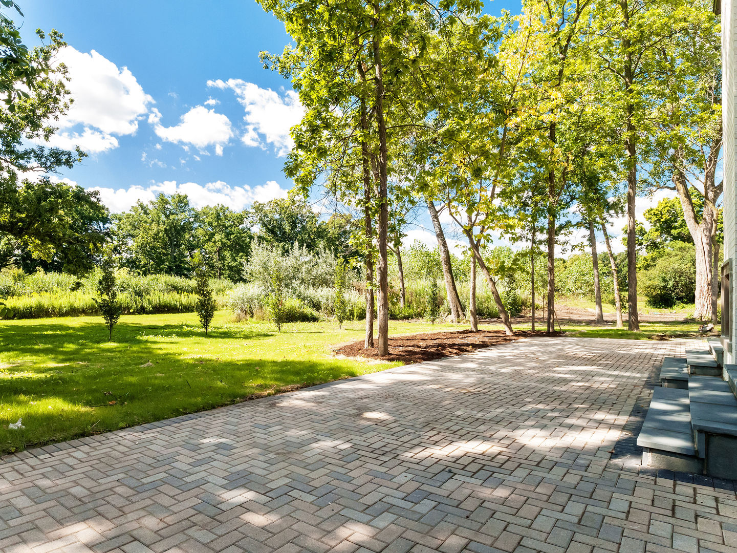 1 Morrison Road Northbrook, IL 60062 - Photo 50 of 58 a view of a park with large trees