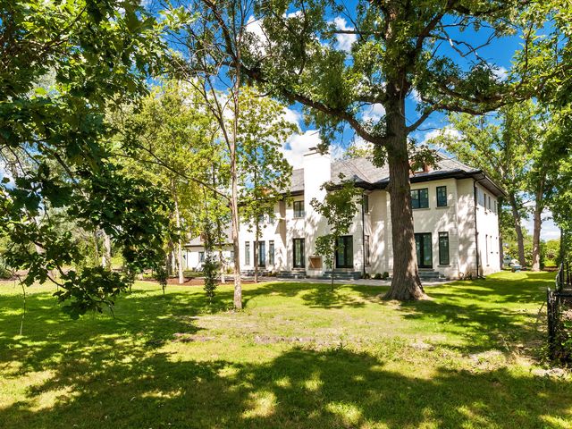$2,900,000 | 1 Morrison Road, Northbrook, IL 60062