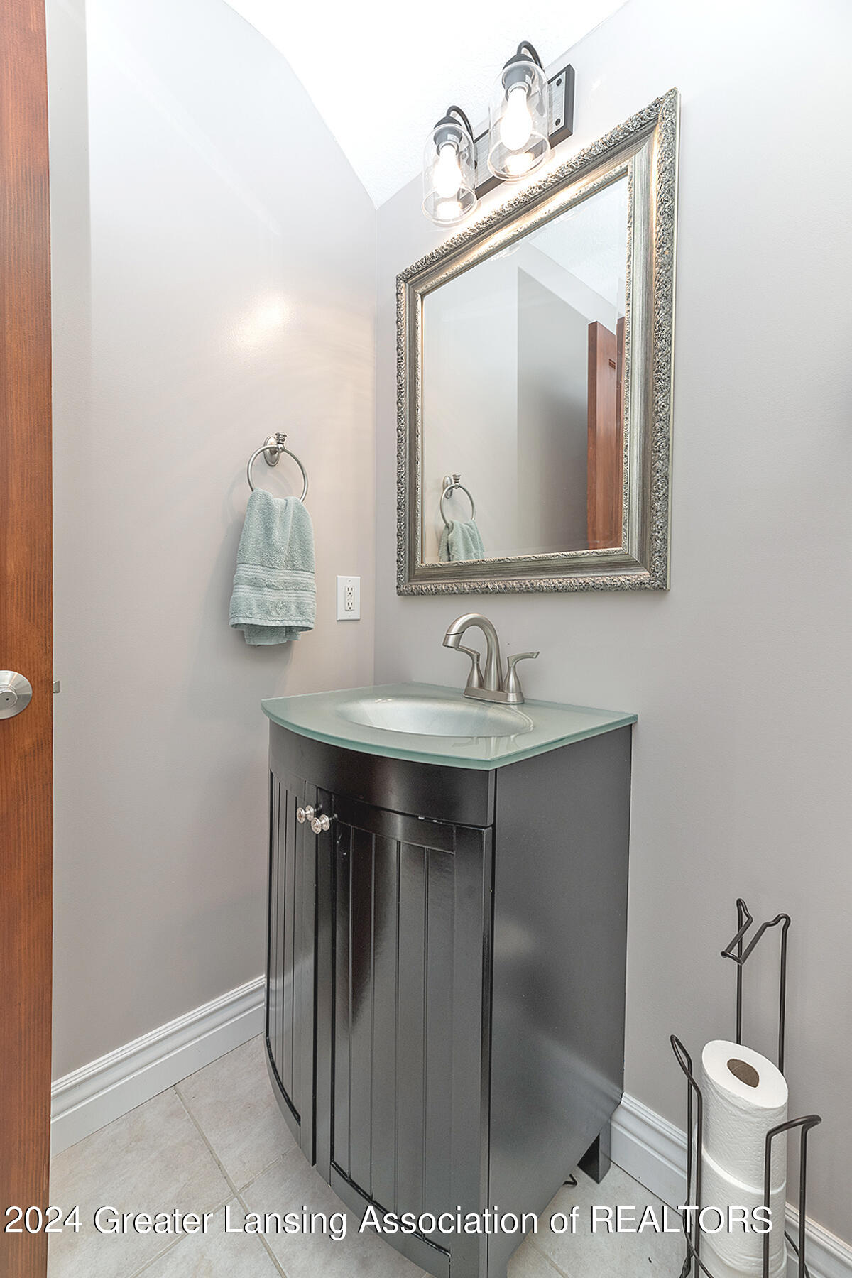113 Three Oaks Road Okemos, MI 48864 - Photo 21 of 67 _DSC4774