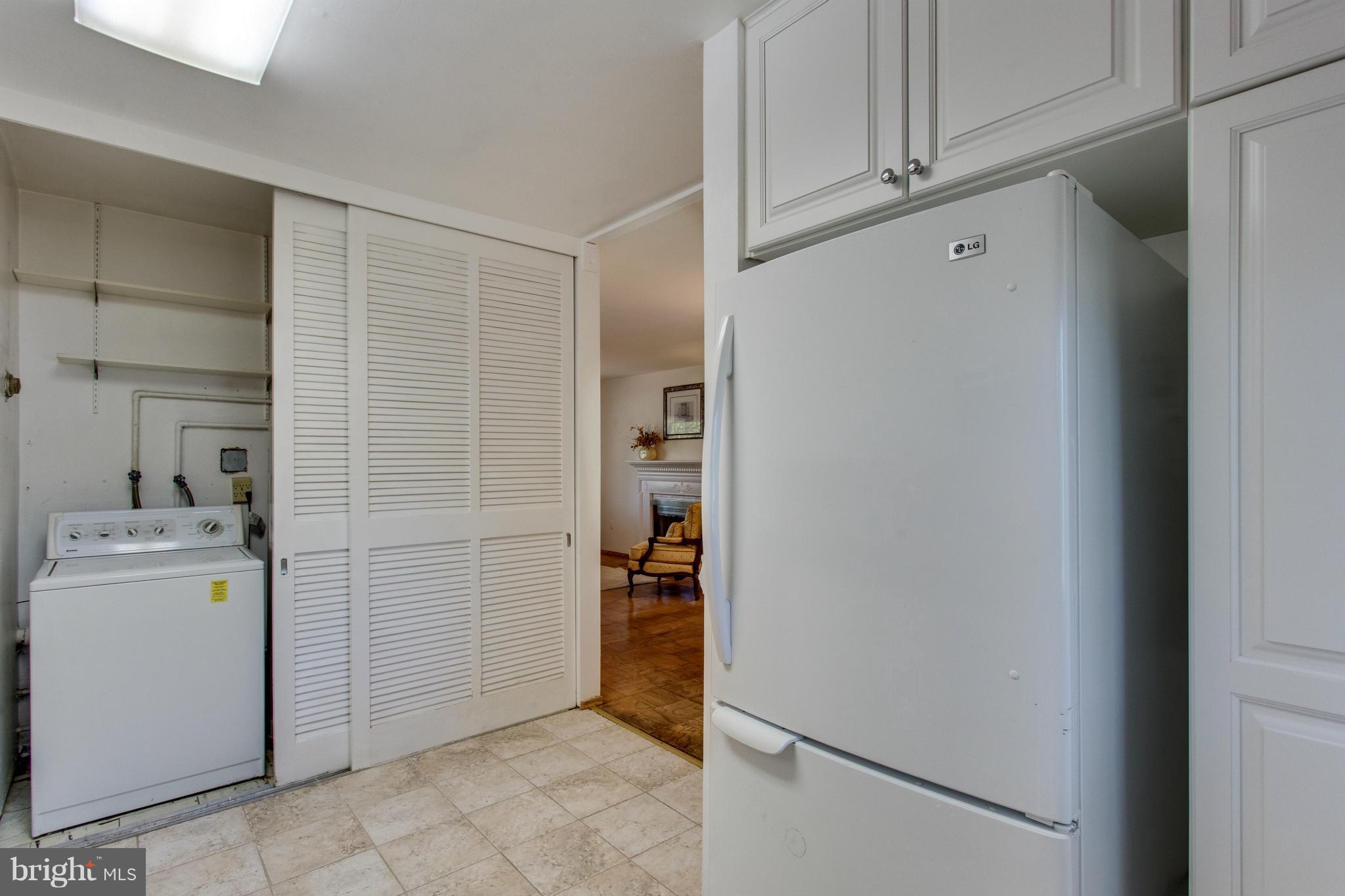 4007 Braddock Road Alexandria, VA 22312 - Photo 14 of 28 Kitchen