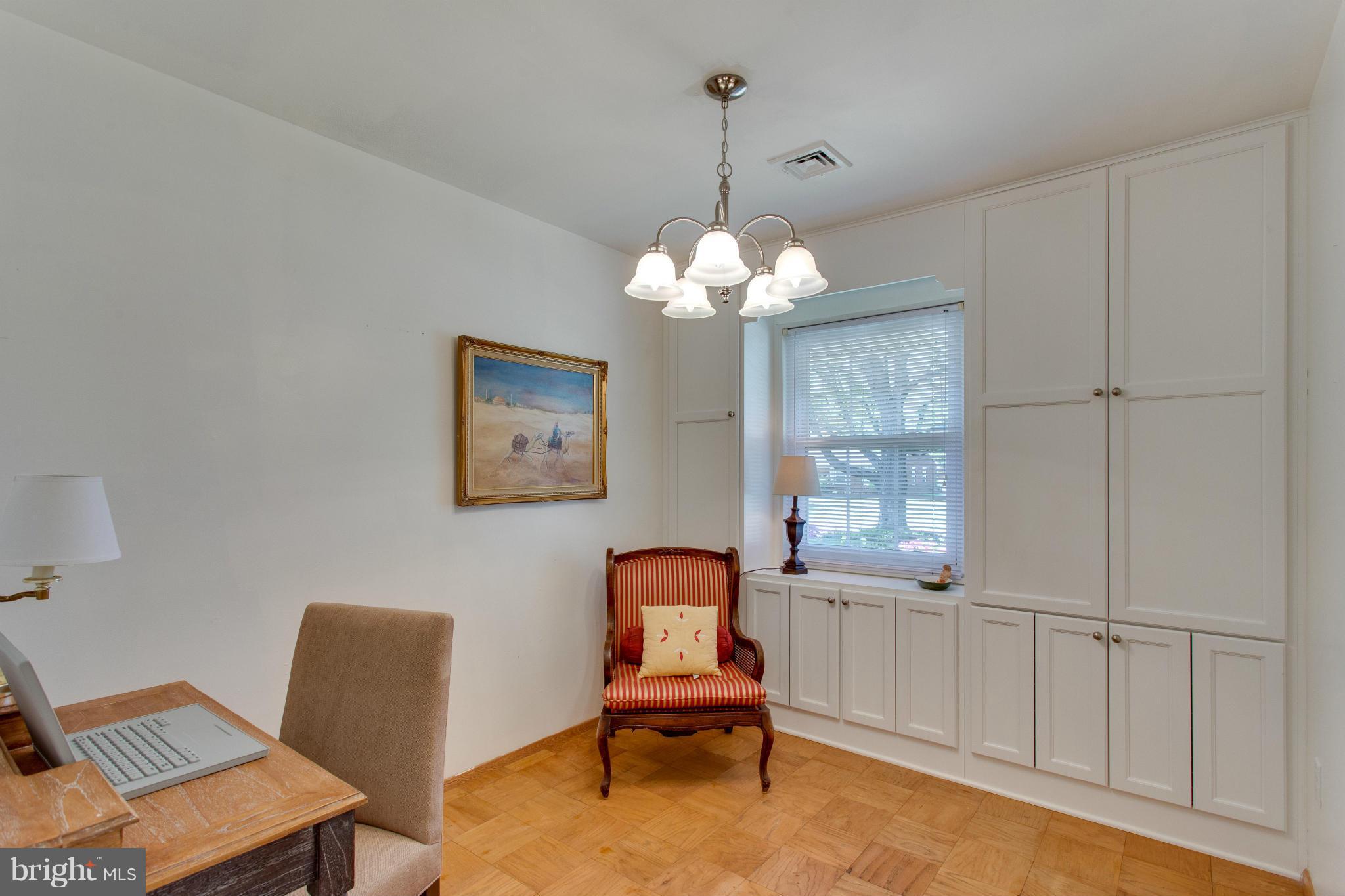 4007 Braddock Road Alexandria, VA 22312 - Photo 18 of 28 Bedroom
