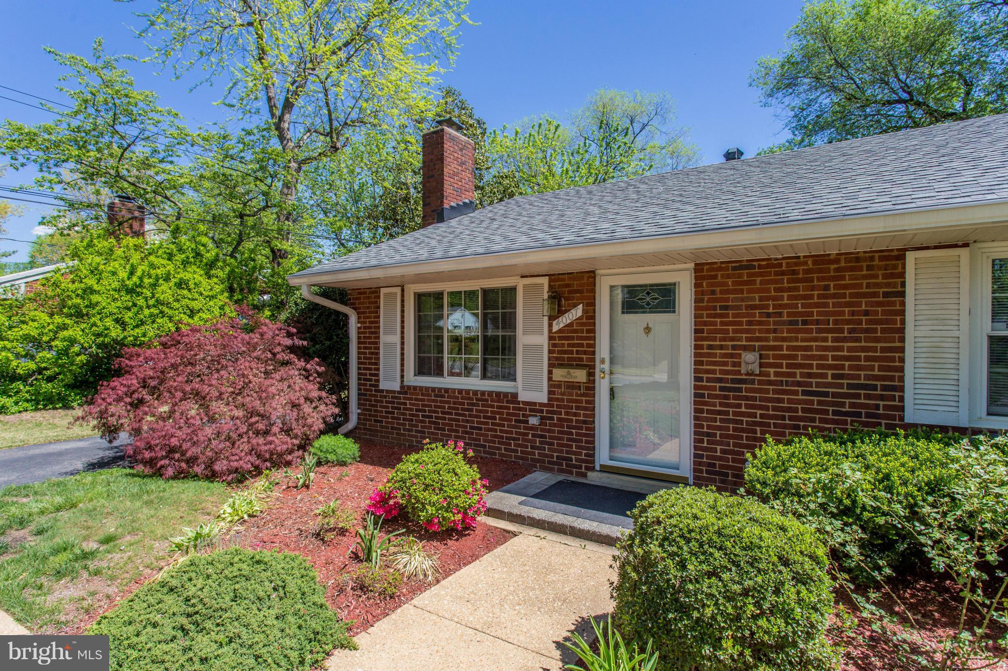 4007 Braddock Road Alexandria, VA 22312 - Photo 4 of 28 Exterior (Front)