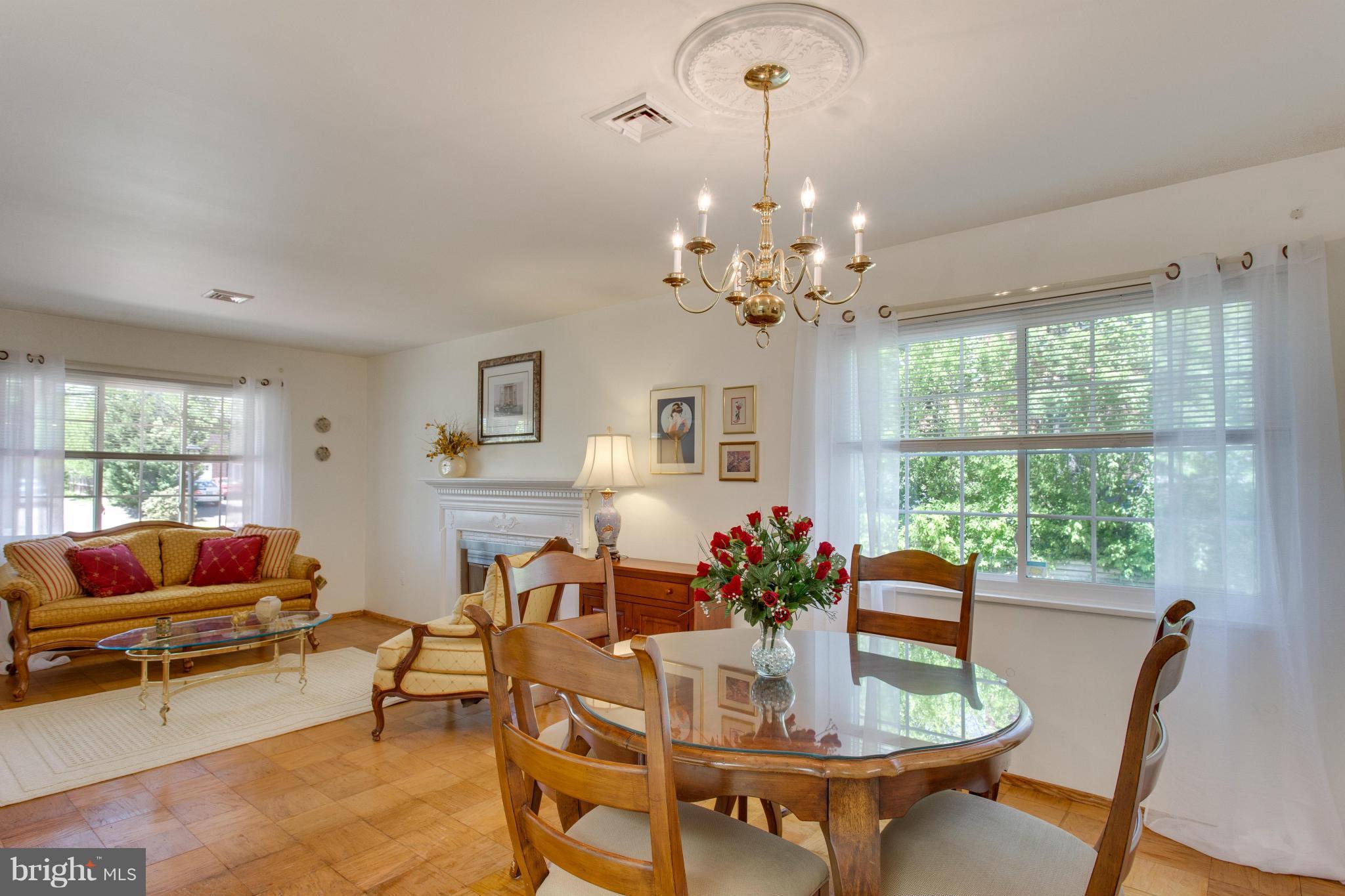 4007 Braddock Road Alexandria, VA 22312 - Photo 10 of 28 Dining Room