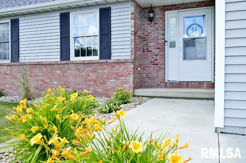 1906 Cobblestone Washington, IL 61571 - Photo 6 of 48 Gallery Image 6