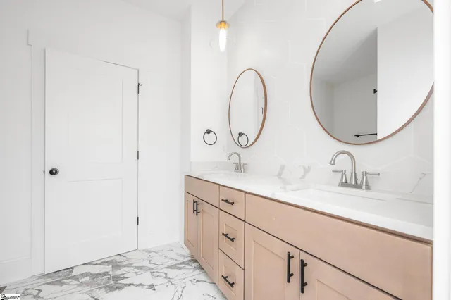 $2,250 | 305 Valley Street, Greenville, SC 29611