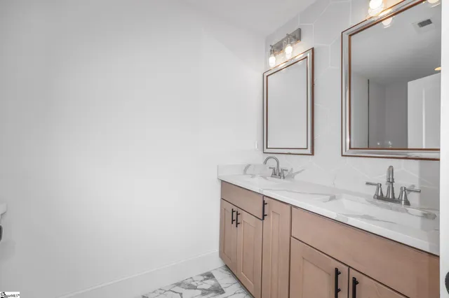 $2,250 | 305 Valley Street, Greenville, SC 29611