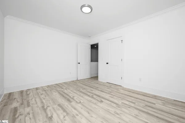 $1,995 | 305 Valley Street, Greenville, SC 29611