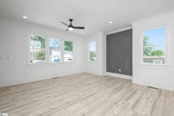 $1,995 | 305 Valley Street, Greenville, SC 29611