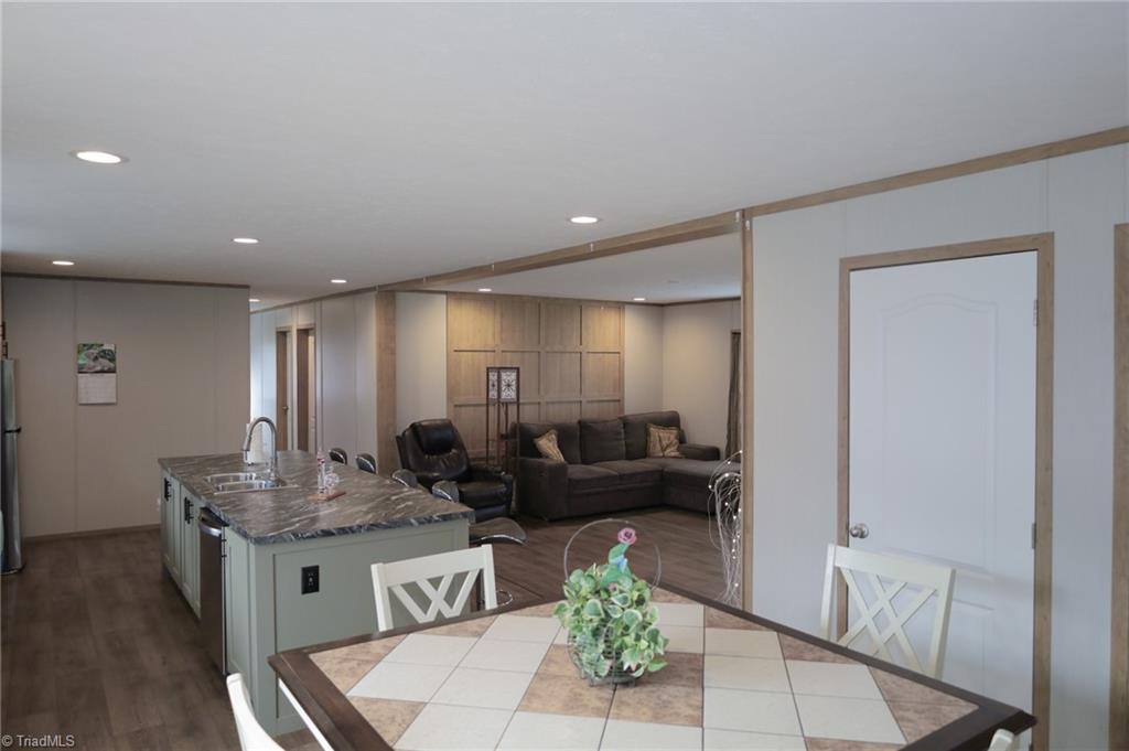 6907 Wright Road Thomasville, NC 27360 - Photo 5 of 28 Gallery Image 5