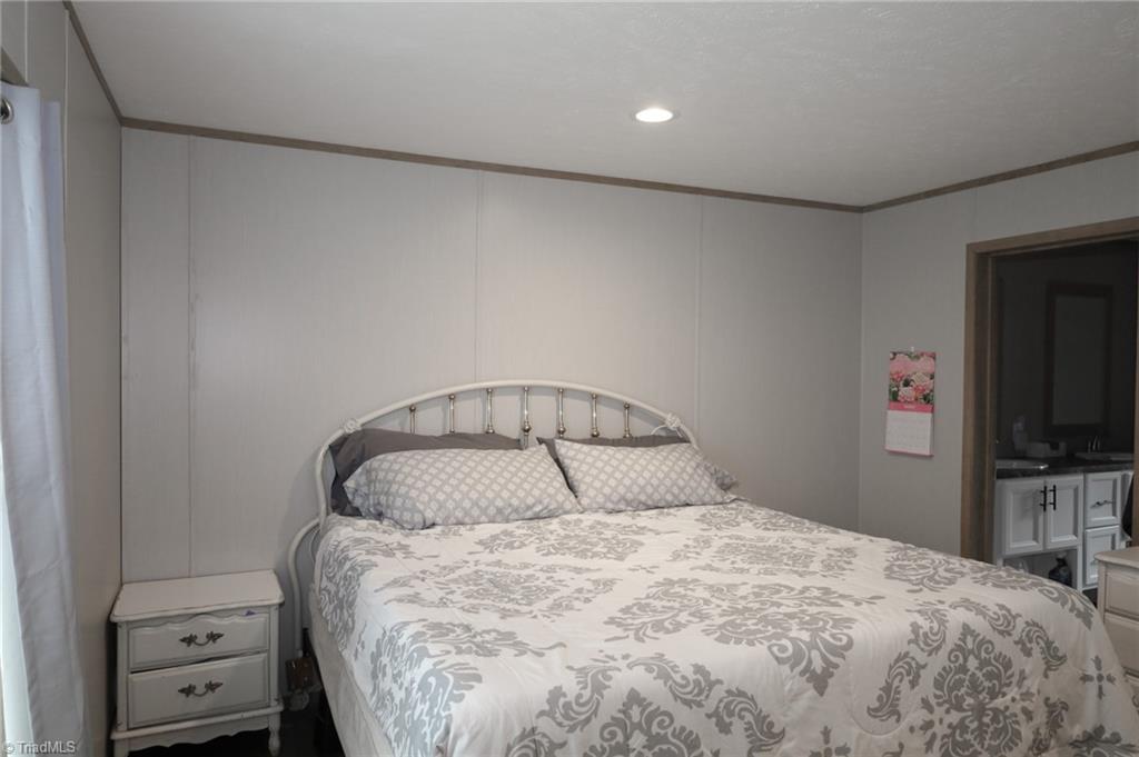 6907 Wright Road Thomasville, NC 27360 - Photo 6 of 28 Gallery Image 6