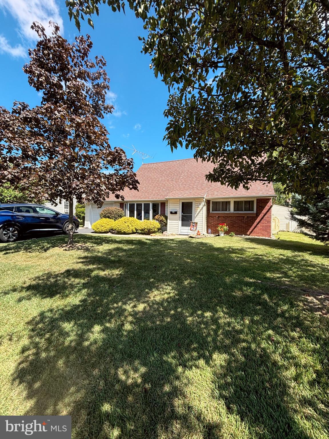 131 Hedge Road Levittown, PA 19056 - Photo 1 of 25