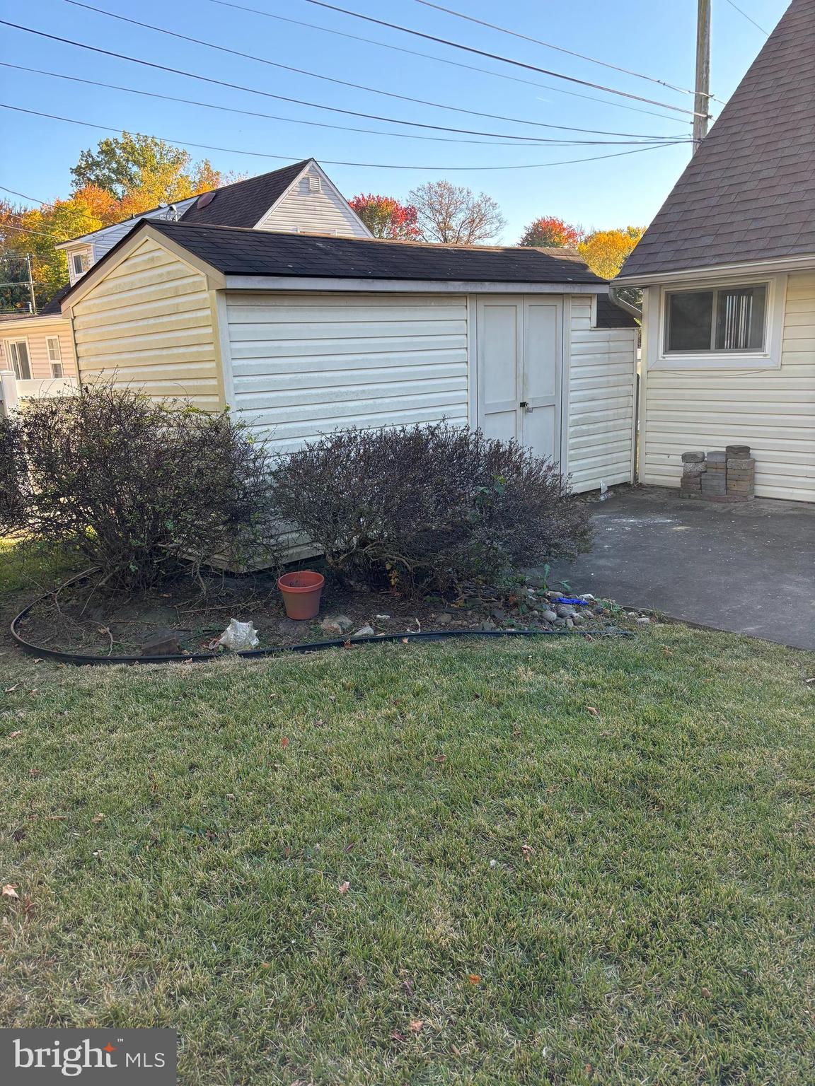 131 Hedge Road Levittown, PA 19056 - Photo 8 of 25