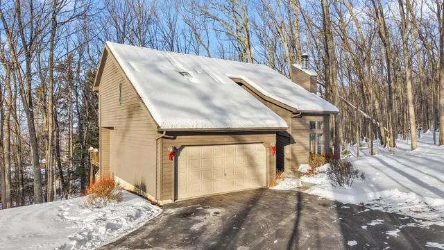 $375,000 | 38 Midwood Drive, Binghamton, NY 13903