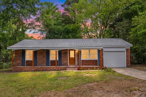 $215,000 | 606 McEachern Heights, Marion, SC 29571