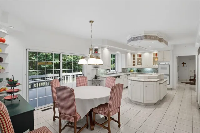 $850,000 | 8054 Barony Woods, Victor, NY 14534