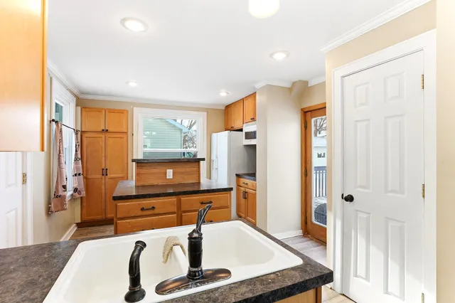 $199,500 | 724 8th Avenue Northwest, Faribault, MN 55021