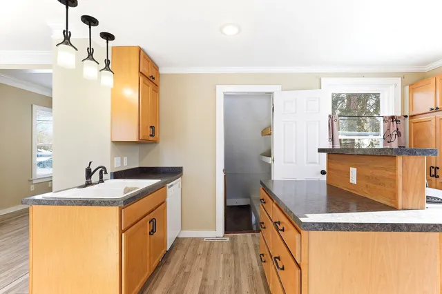 $199,500 | 724 8th Avenue Northwest, Faribault, MN 55021