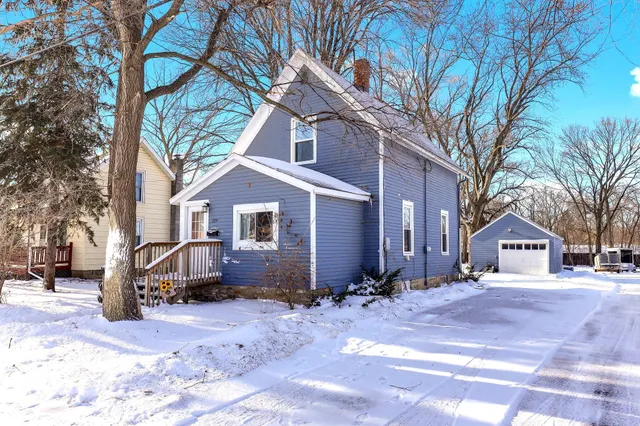 $199,500 | 724 8th Avenue Northwest, Faribault, MN 55021