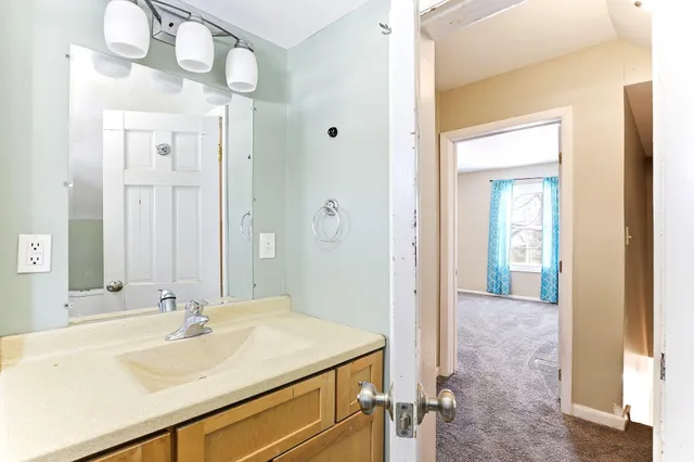 $199,500 | 724 8th Avenue Northwest, Faribault, MN 55021