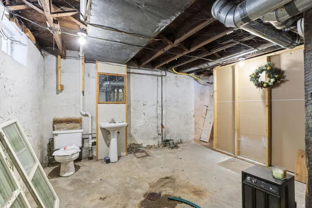 $199,500 | 724 8th Avenue Northwest, Faribault, MN 55021