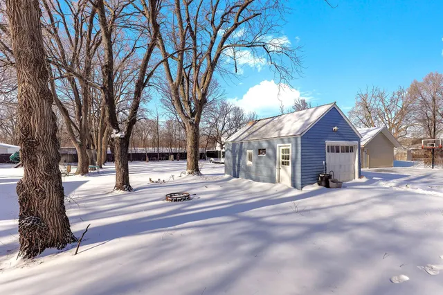 $199,500 | 724 8th Avenue Northwest, Faribault, MN 55021