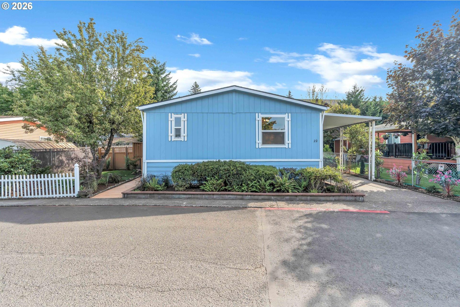13115 Southeast Foster Road Portland, OR 97236 - Photo 1 of 36 Gallery Image 1
