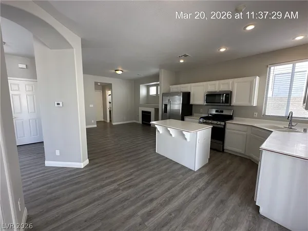 $2,490 | 9712 Floweret Avenue, Las Vegas, NV 89117