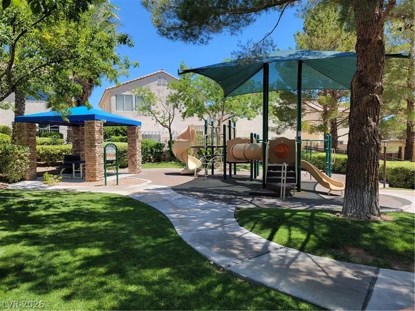 $2,490 | 9712 Floweret Avenue, Las Vegas, NV 89117