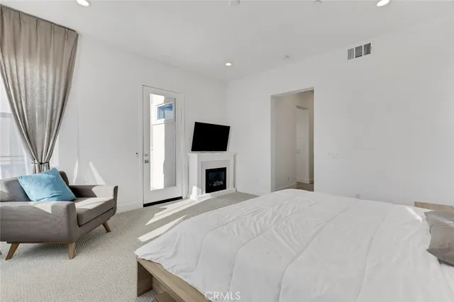 $6,500 | 26712 Afton Lane, Valencia, CA 91381