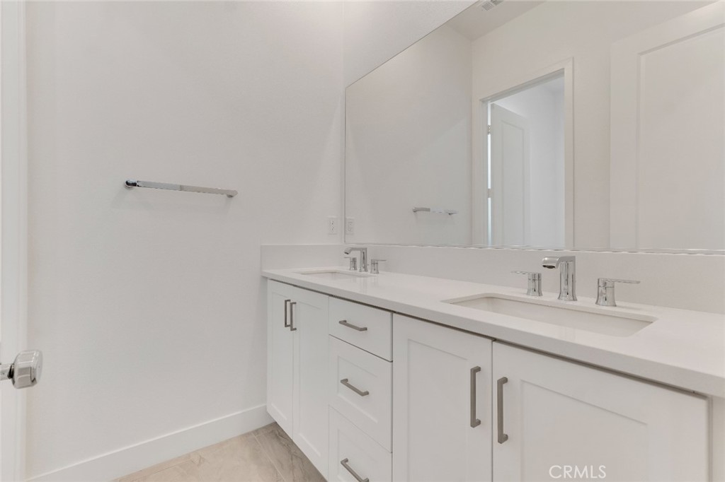 26712 Afton Lane Valencia, CA 91381 - Photo 28 of 53