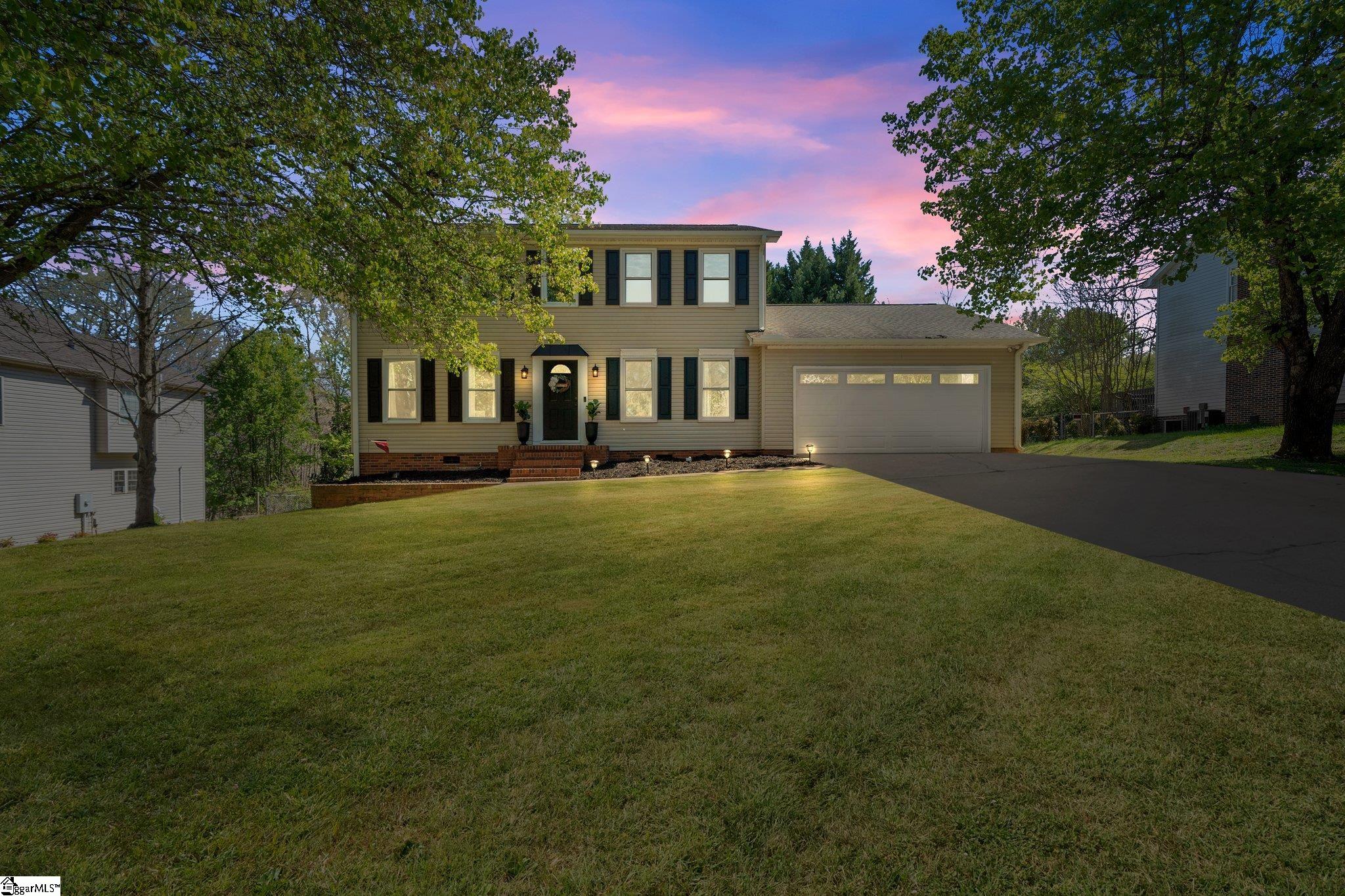 708 Pineapple Pointe Greenville, SC 29607 - Photo 2 of 33