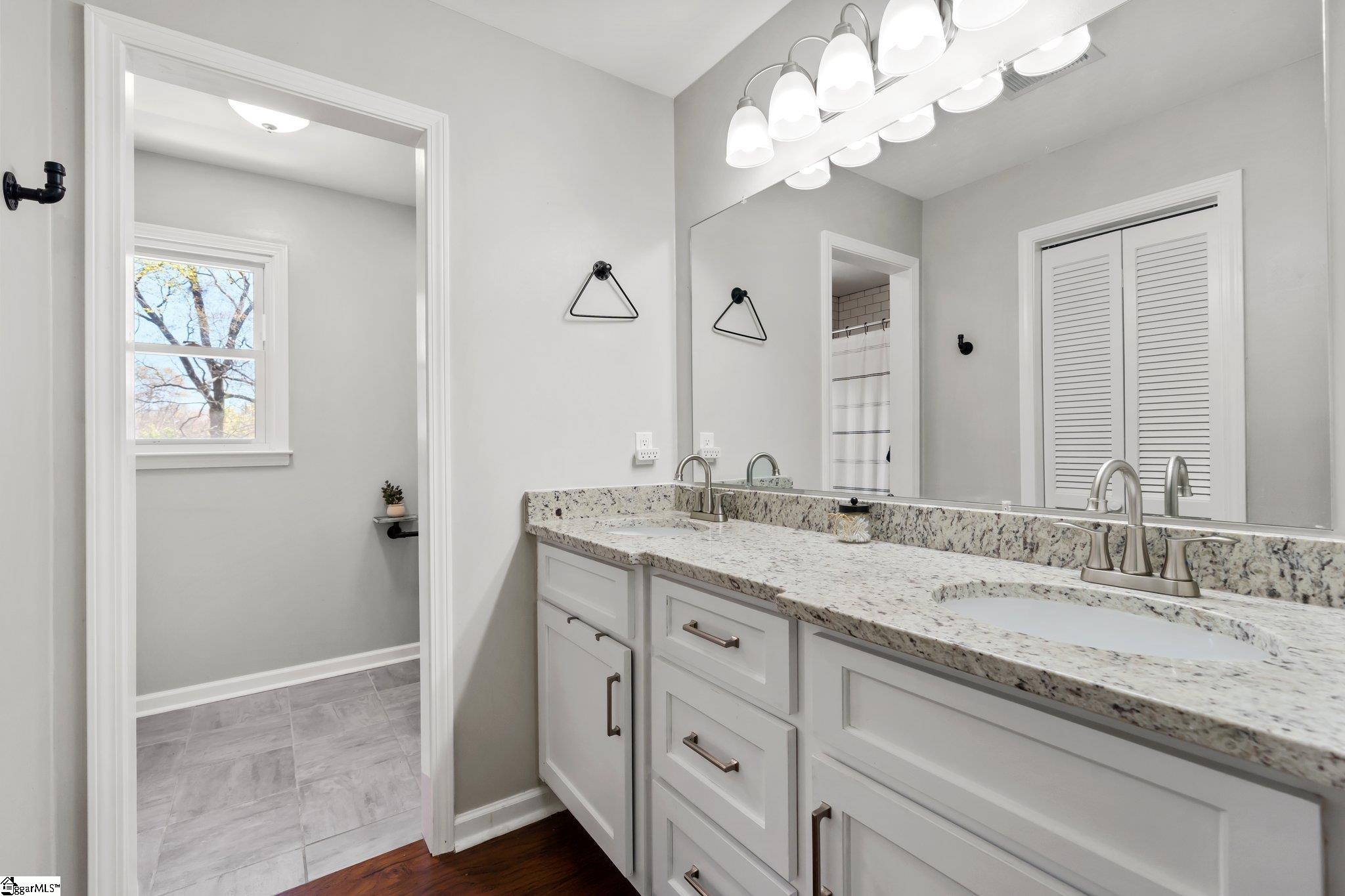 708 Pineapple Pointe Greenville, SC 29607 - Photo 23 of 33