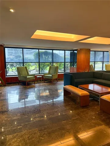 $525,000 | 2650 Ocean Parkway, Unit 9N | Gravesend