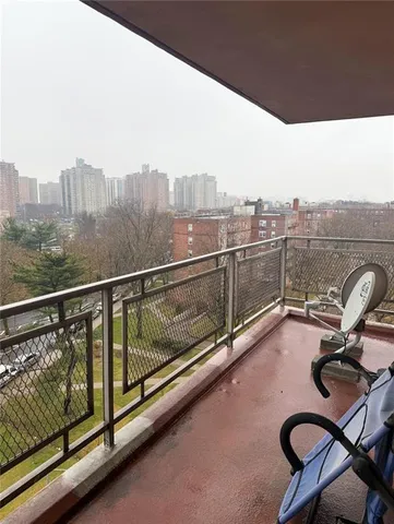 $525,000 | 2650 Ocean Parkway, Unit 9N | Gravesend