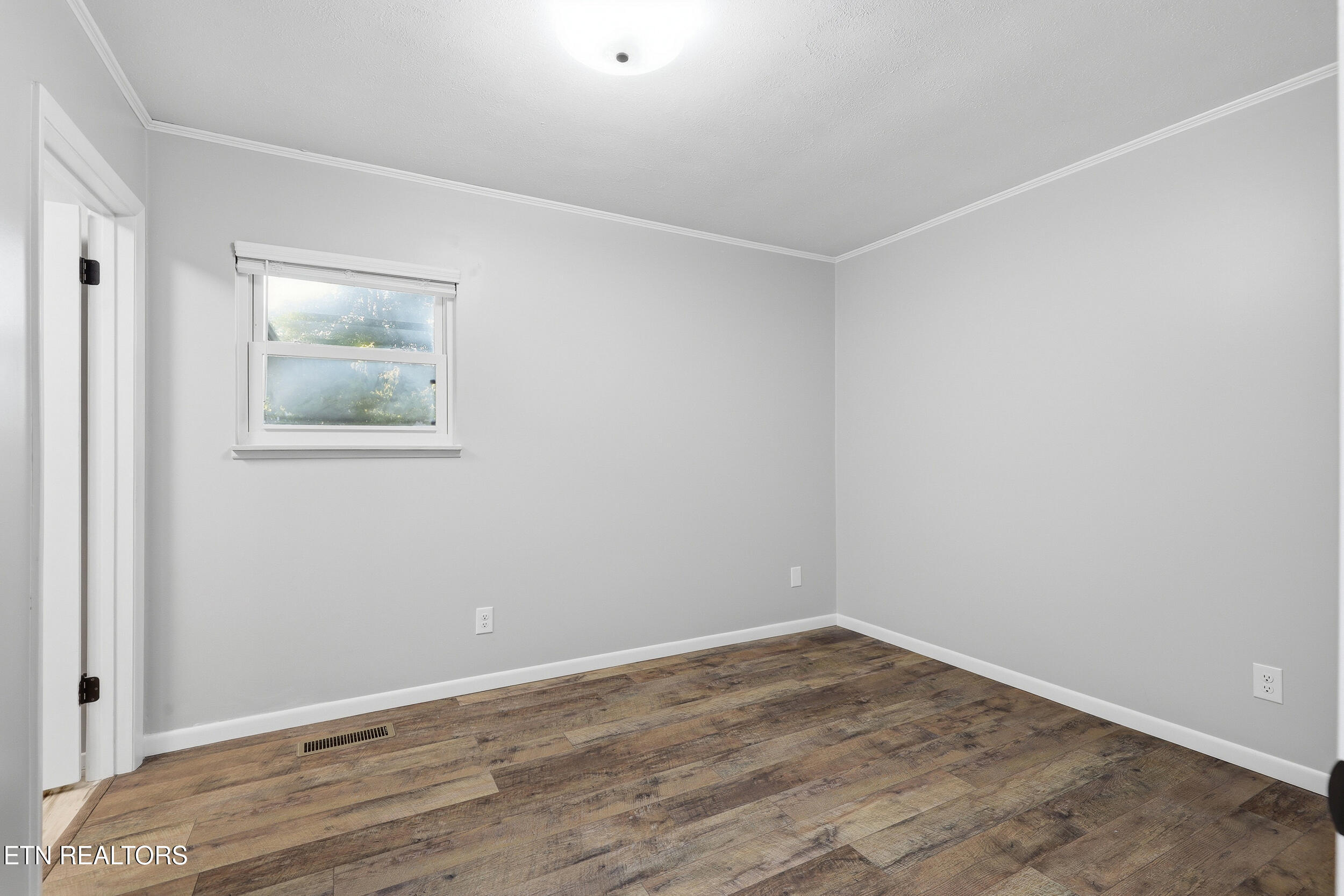 819 Rutledge Pike Blaine, TN 37709 - Photo 27 of 40 42_819_rutledge_pike_0122