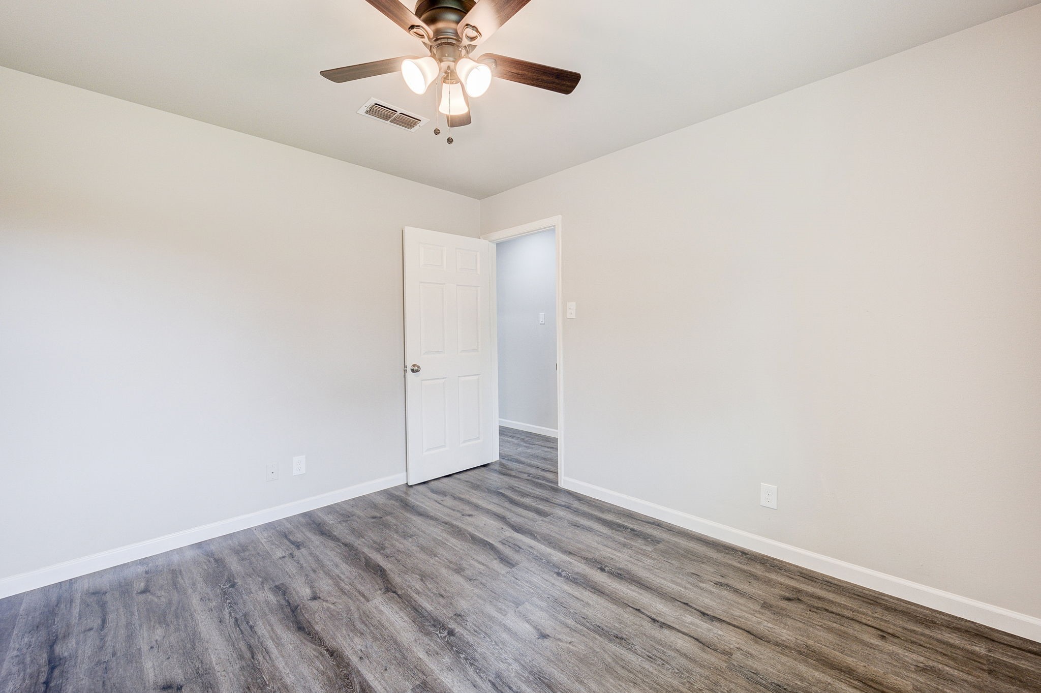 9617 Caffrey Street Houston, TX 77075 - Photo 24 of 31