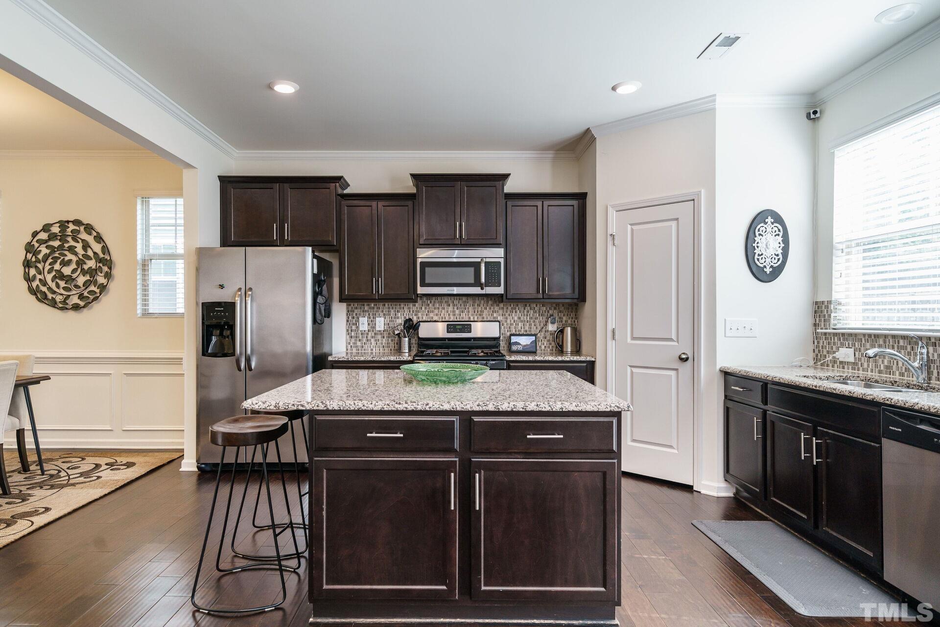 112 Red Robin Road Durham, NC 27703 - Photo 8 of 30 Gallery Image 8