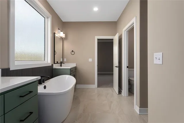 $569,999 | 202 Maple Street, Lone Jack, MO 64070