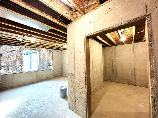 $569,999 | 202 Maple Street, Lone Jack, MO 64070