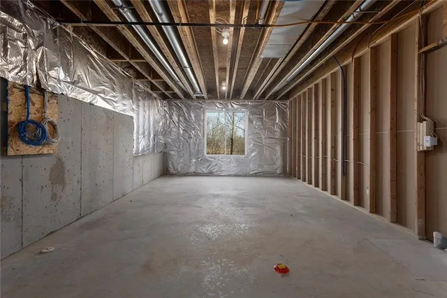 $569,999 | 202 Maple Street, Lone Jack, MO 64070