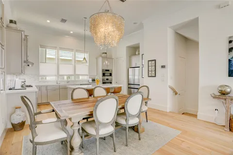 $587,000 | 3317 West 11th Street, Houston, TX 77008